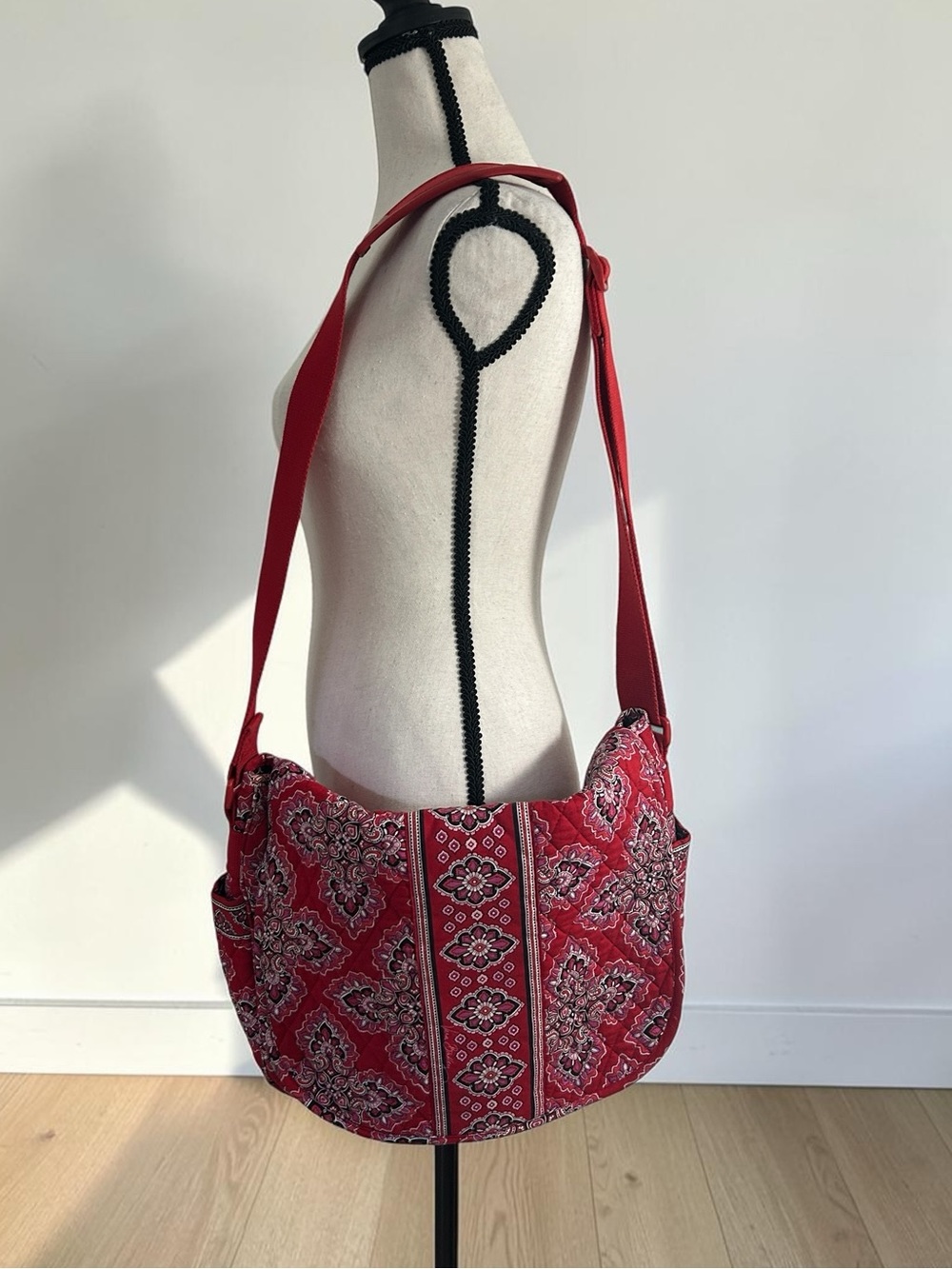 Vera Bradley Red Paisley Quilted Crossbody Shoulder Laptop Bag